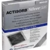 Actisorb silver medicazione in carbone attivo con argento 10,5x10,5 cm 3 pezzi