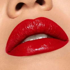 Pupa Vamp! Rossetto Trattamento Volumizzante 302 Ruby Red 3,5g