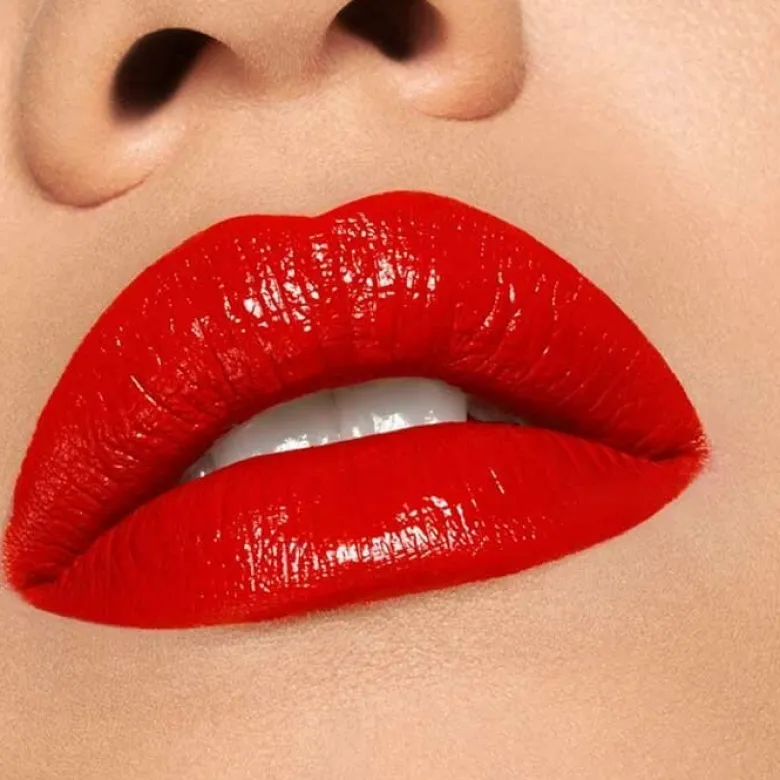 Pupa Vamp! Rossetto Trattamento Volumizzante 304 Red Flame 3,5g